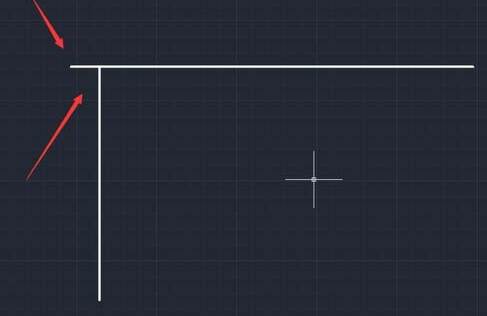 CAD����ô�ҵ�������ƽ��ֱ�ߵĽ���